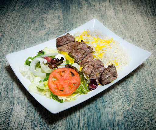 Chenjeh or Barreh with rice and salad