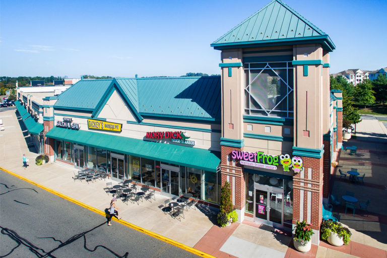 Outside view of Moby Dick's Ashburn restaurant