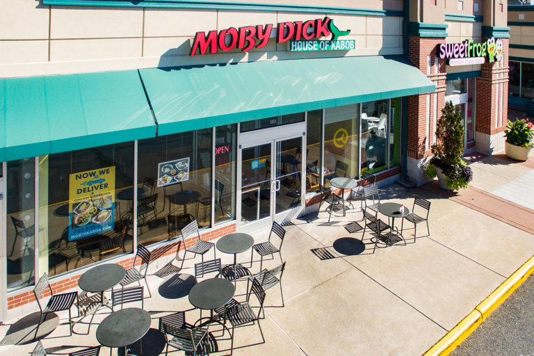 Dining outside at Moby Dick's Ashburn restaurant