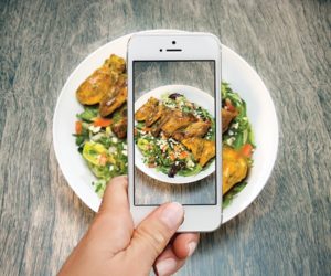 How to take more effective photos of your food for Instagram